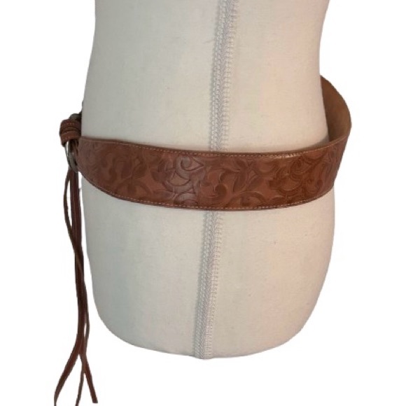 Harold’s Leather Brown Belt Fringe Brown Embossed Tooled Floral Boho Vintage SM - Picture 5 of 11